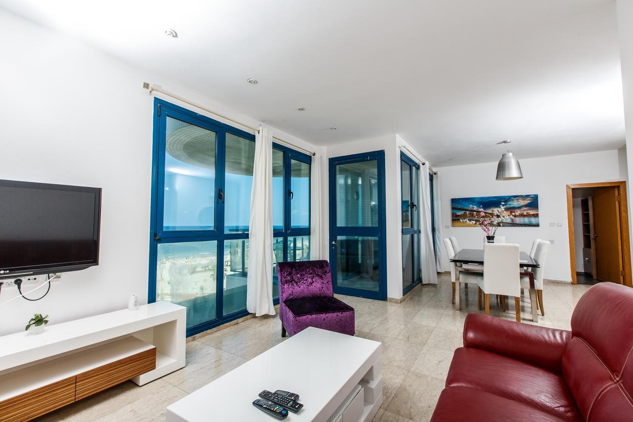 Ocean Front Apartments First Line To The Beach Tel Aviv Dış mekan fotoğraf