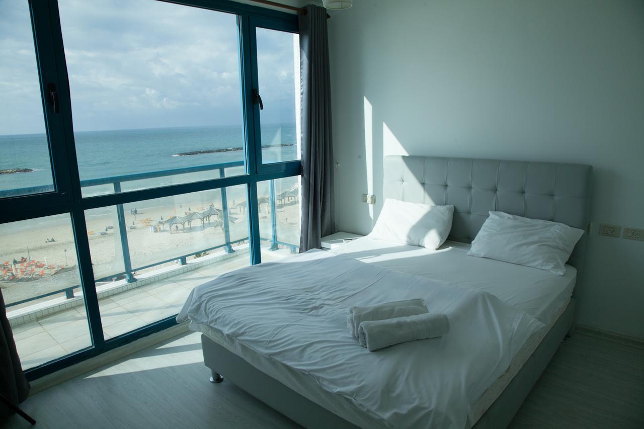 Ocean Front Apartments First Line To The Beach Tel Aviv Dış mekan fotoğraf