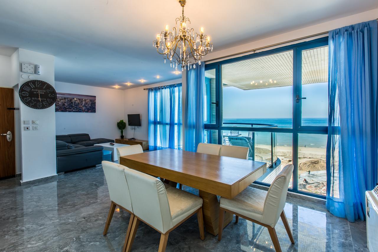 Ocean Front Apartments First Line To The Beach Tel Aviv Dış mekan fotoğraf