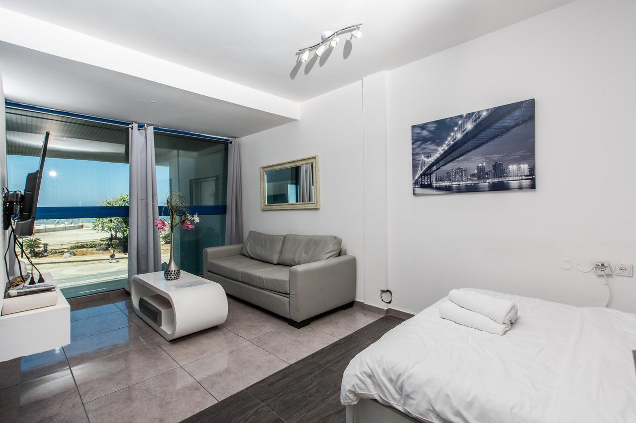 Ocean Front Apartments First Line To The Beach Tel Aviv Dış mekan fotoğraf